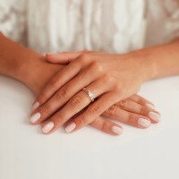  Złoty pierścionek zaręczynowy 333 8K cyrkonia  149-1