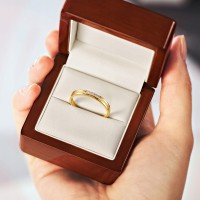 Złoty pierścionek zaręczynowy 1661-3 333 8K cyrkonia  