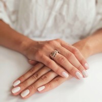 Złoty pierścionek zaręczynowy 263-1 pr. 333 8K  